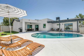 Luxurious Old Town Remodel Home W Heated Pool